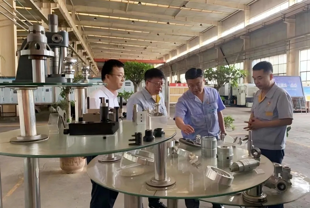 【集團(tuán)資訊】馬旭耀董事長(zhǎng)調(diào)研零件公司、關(guān)中工具公司